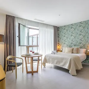 https://cervantes-suites-by-helo.1costadelsol.com